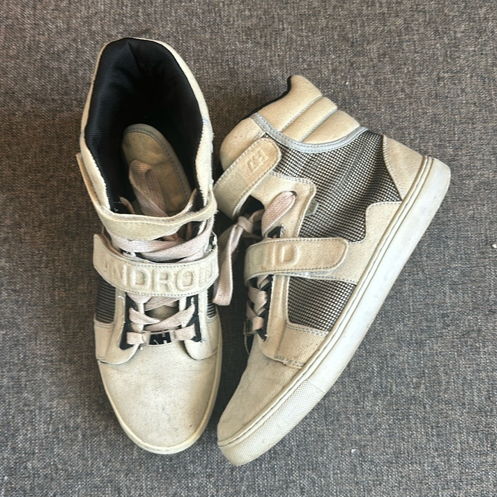 Android Homme. high tops